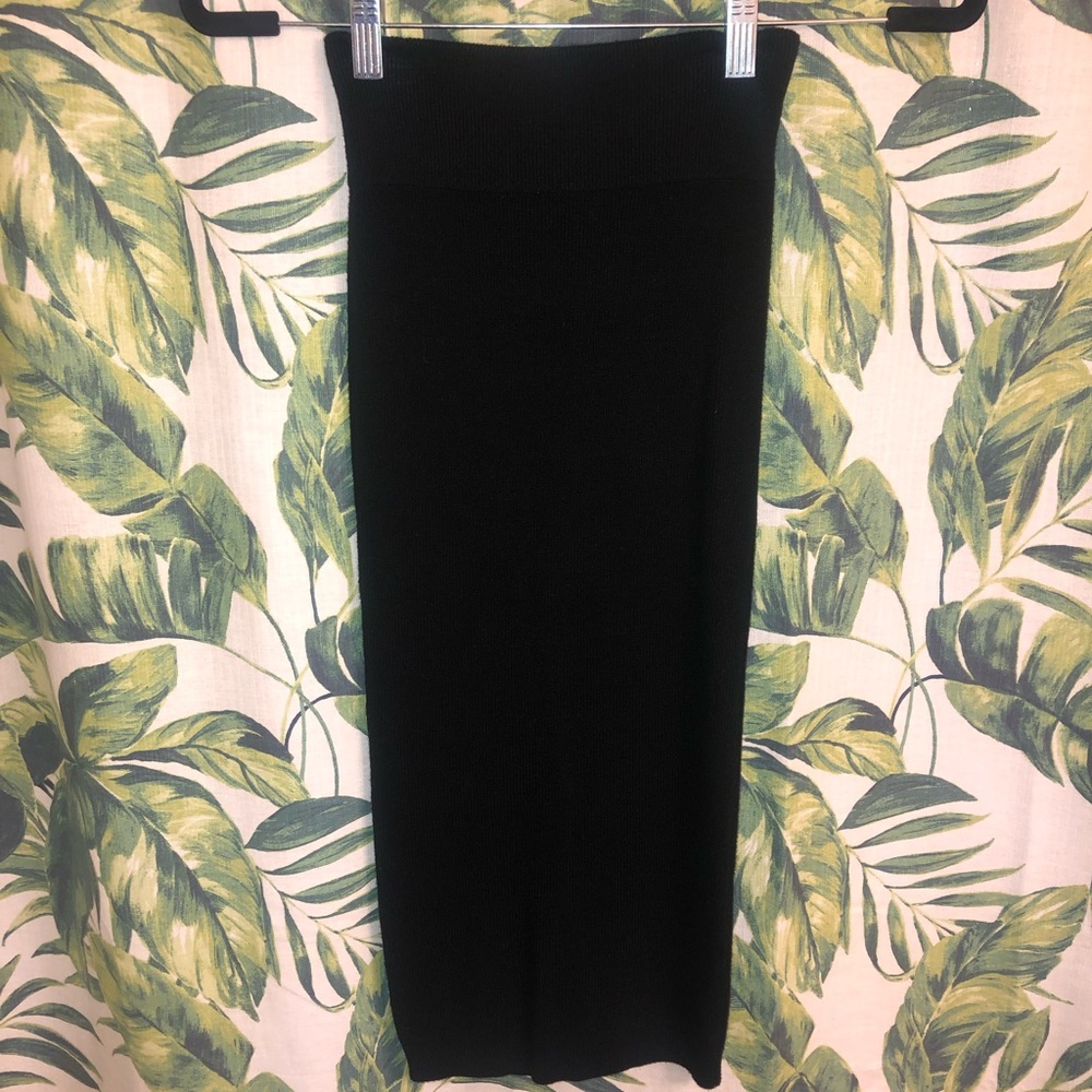 Black bodycon Express skirt
